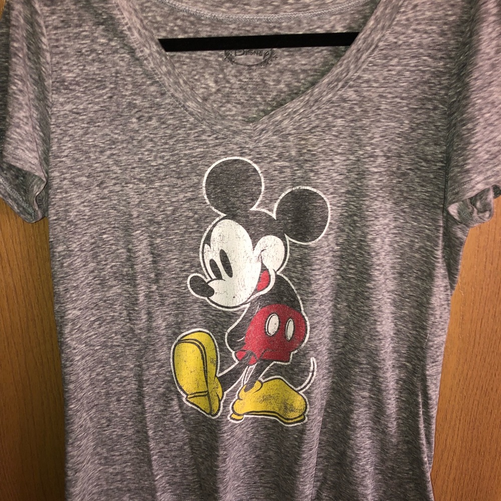 Mickey Mouse high-low tshirt size medium